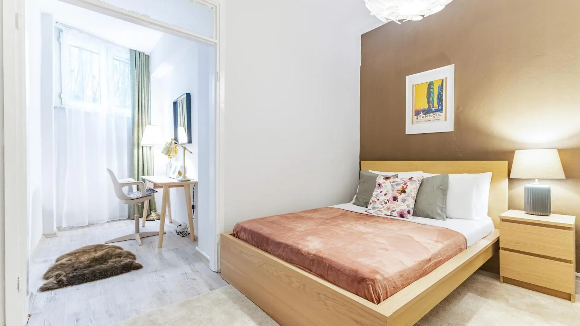 Chic And Roomy Flat Near Citys Nisantasi Mall Istanbul Apartment